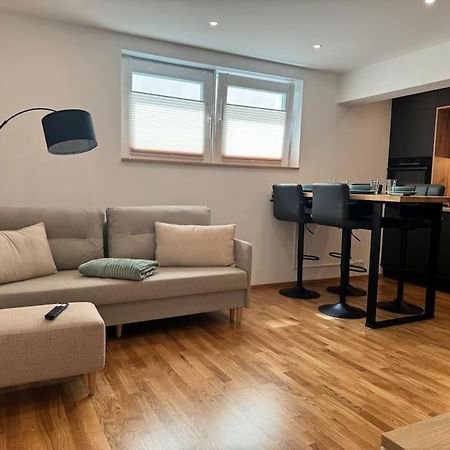1,5-Zimmer, Top Ausgestattet, 4 Pers, Souterrain ฟลินทส์บาค ภายนอก รูปภาพ